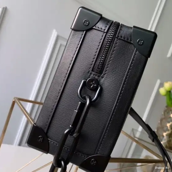Louis TRUNK SOFT Vuitton 0529